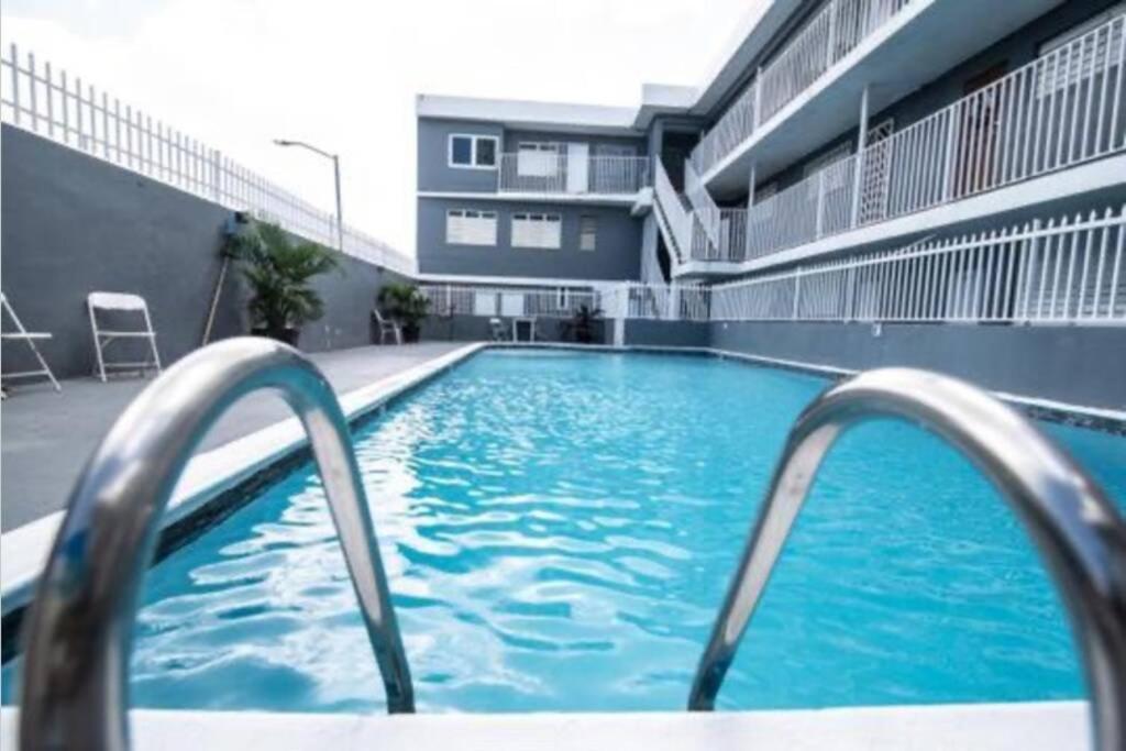 Modern 2Br With Kingbed In The Heart Of Isla Verde Strip San Juan Exterior photo